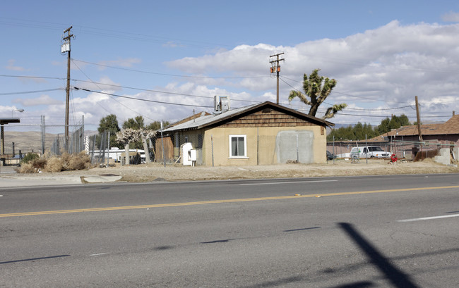 2471 W Main St in Barstow, CA - Building Photo - Building Photo