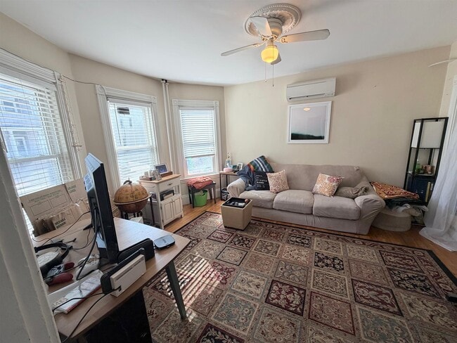 46 Trull St, Unit 1 in Somerville, MA - Building Photo - Building Photo