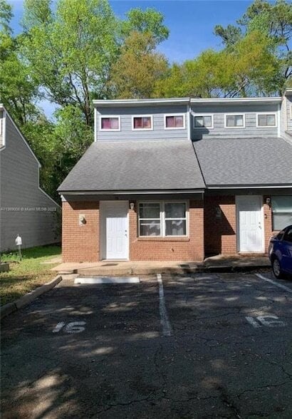 property at 2100 Continental Ave