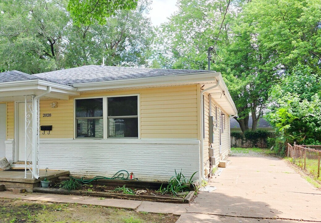 2026-2028 S Fairway Ave in Springfield, MO - Building Photo