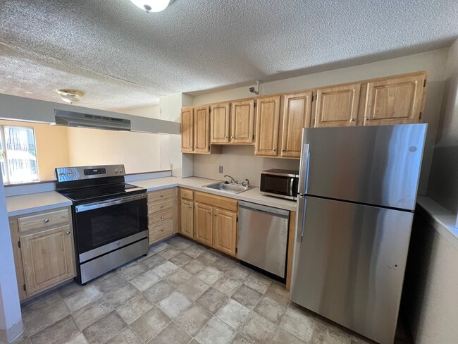 152 North Beacon St, Unit B1