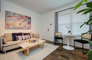 2617 Yale St in Houston, TX - Building Photo