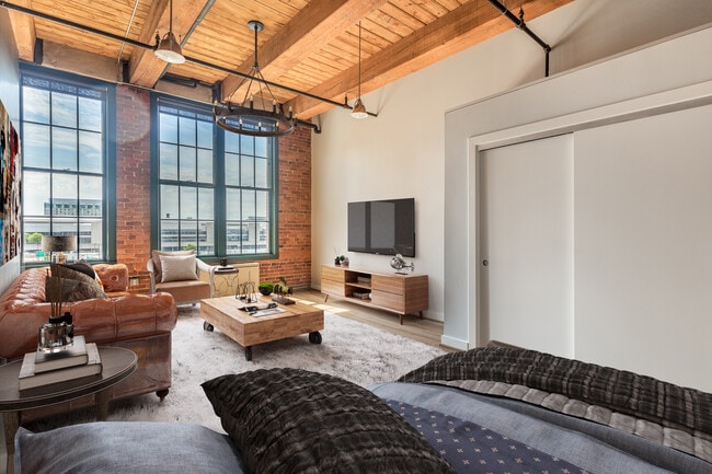 63 Melcher St, Unit 506 in Boston, MA - Foto de edificio - Building Photo