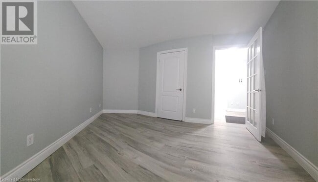 135 James St S in Hamilton, ON - Building Photo - Building Photo