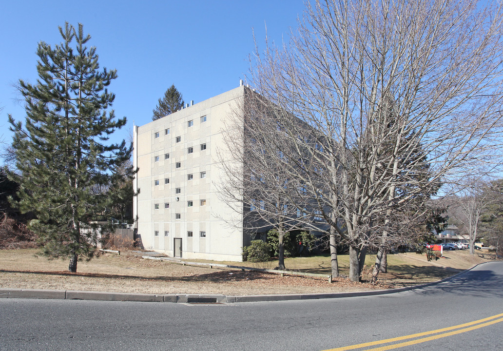 Liberty Court in Waterbury, CT - Building Photo