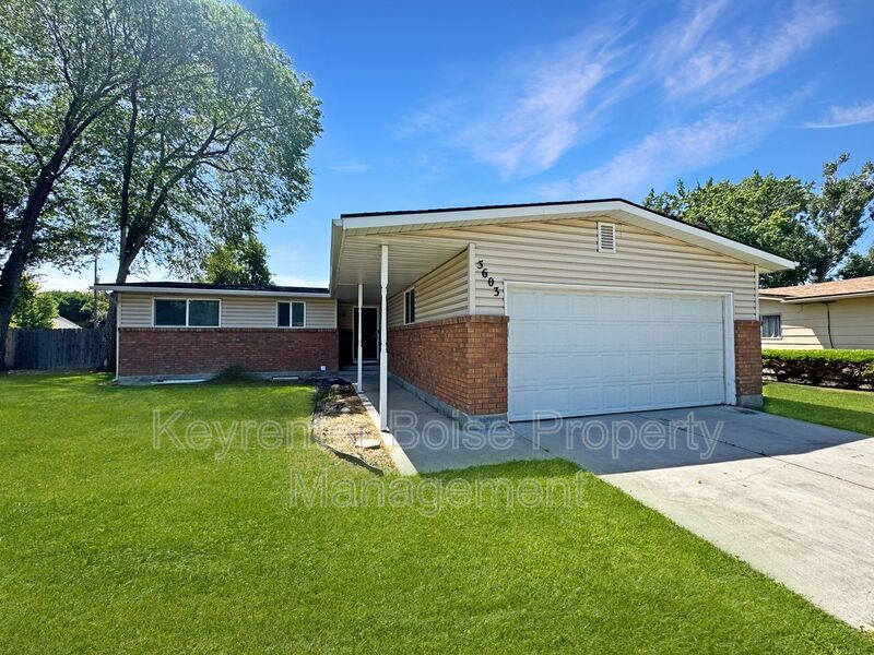 5603 Centerbrook Dr in Boise, ID - Building Photo