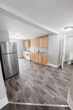 37 Maple St in Newport, NH - Building Photo - Building Photo