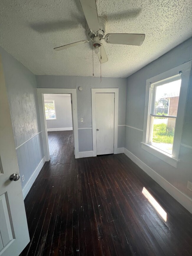 property at 2202 S Pierce St