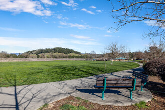 311 Equestrian Gap in Healdsburg, CA - Building Photo - Building Photo