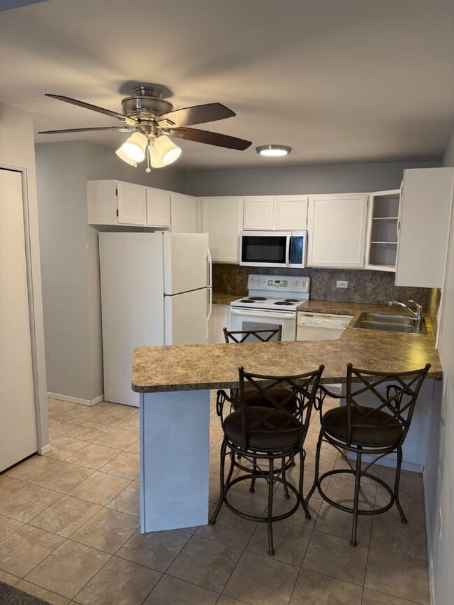 350 S Clinton St in Denver, CO - Building Photo - Building Photo