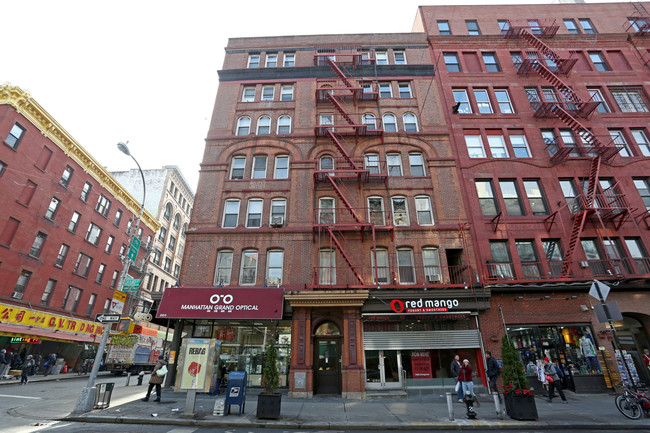 147 Mott St in New York, NY - Foto de edificio - Building Photo