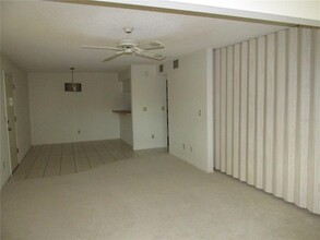 740 White Pine Tree Rd in Venice, FL - Building Photo - Building Photo