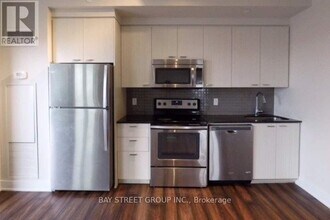 88-3088 Sheppard Ave E in Toronto, ON - Building Photo - Building Photo