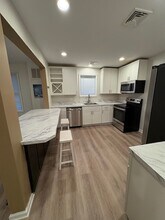 9 E Union Blvd, Unit 9 E Union Blvd Unit 2 in Bethlehem, PA - Building Photo - Building Photo