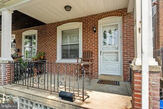 466 Shurs Ln in Philadelphia, PA - Building Photo - Building Photo