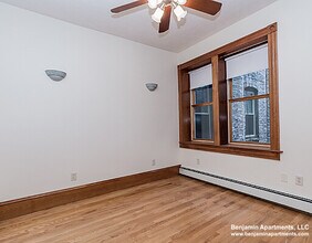 97 Myrtle St, Unit 3 in Boston, MA - Building Photo - Building Photo