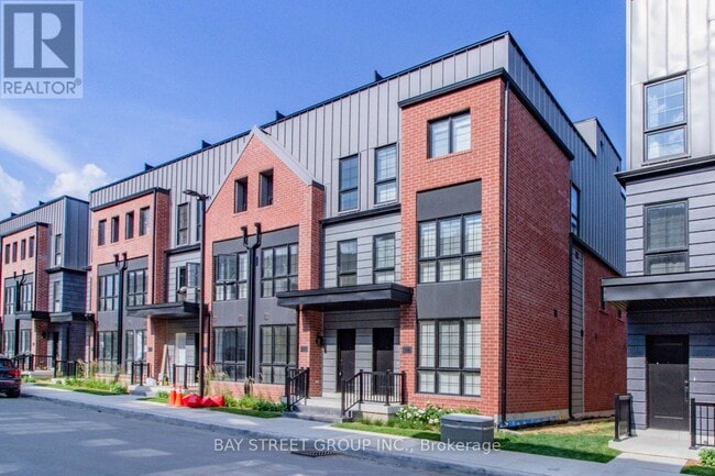 114 Alton Cres in Vaughan, ON - Building Photo - Building Photo