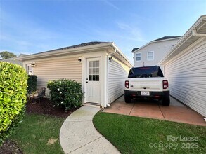 142 Silverspring Pl in Mooresville, NC - Building Photo - Building Photo