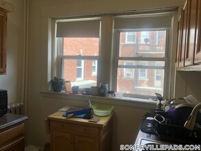 163 Summer St in Somerville, MA - Building Photo - Building Photo