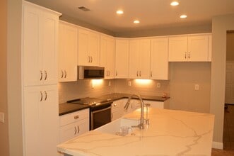 418 Sunshine Way in Turlock, CA - Building Photo - Building Photo