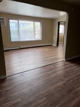 9822 Nottingham Ave, Unit 204 in Chicago Ridge, IL - Building Photo - Building Photo