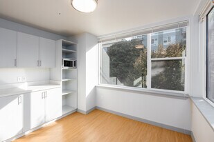 Kulle Urban Living in Seattle, WA - Building Photo