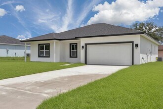14935 SW 24th Cir in Ocala, FL - Foto de edificio - Building Photo