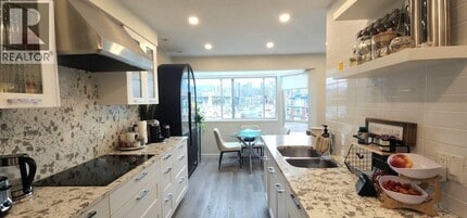 1530 Mariner Walk in Vancouver, BC - Building Photo - Building Photo