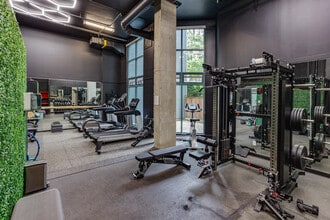 The Artiste in Vancouver, BC - Building Photo - Interior Photo