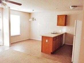 2223 W Deane St in Fayetteville, AR - Building Photo - Building Photo