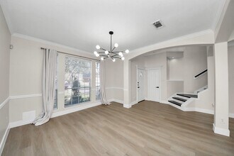 811 Childers Ct in Stafford, TX - Building Photo - Building Photo