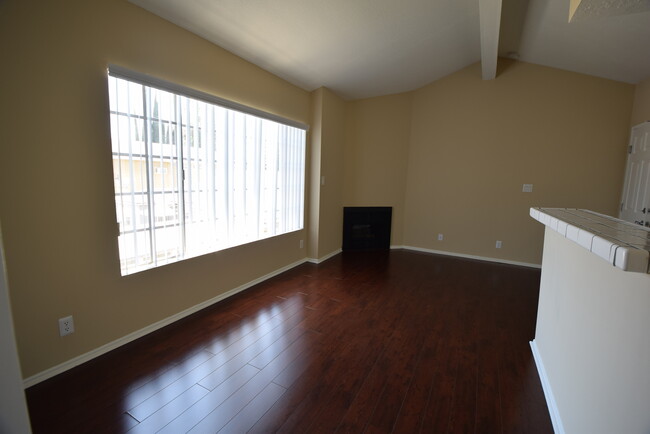 5754 Colfax Ave in North Hollywood, CA - Building Photo - Building Photo