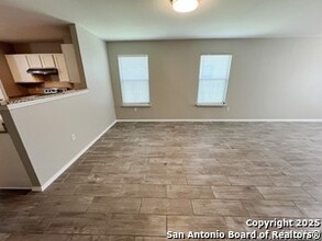 7906 Copper Brk in Converse, TX - Building Photo - Building Photo