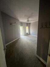 121 Beach Haven Ln in Tampa, FL - Building Photo - Building Photo