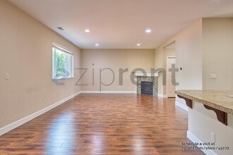 6267 NE Sherborne St in Hillsboro, OR - Building Photo - Building Photo