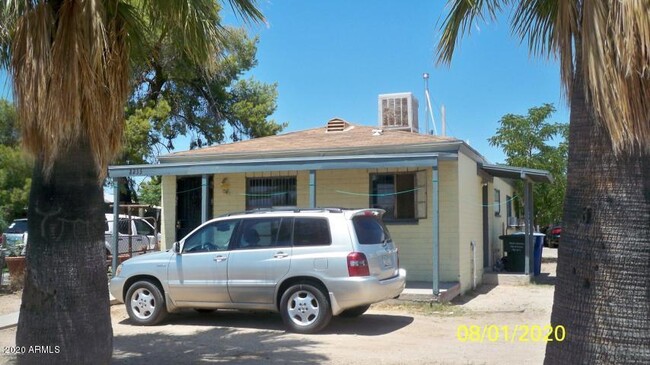 2233 E Sunland Vis in Tucson, AZ - Building Photo - Building Photo