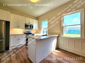 17 Southampton St in Buffalo, NY - Building Photo - Building Photo