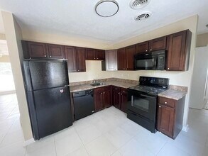 121 Willard Rd NW in Fort Walton Beach, FL - Building Photo - Building Photo