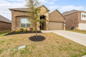 2104 Lake Cliff Dr in Little Elm, TX - Building Photo - Building Photo
