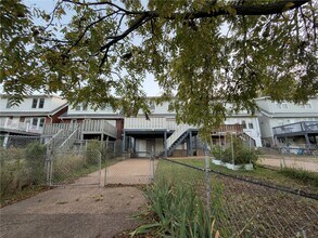 6015 Elizabeth Ave in St. Louis, MO - Building Photo - Building Photo