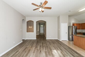 21807 Cascade Hollow Ln in Spring, TX - Building Photo - Building Photo