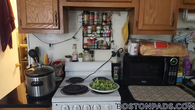 10 Wait St in Boston, MA - Building Photo - Building Photo