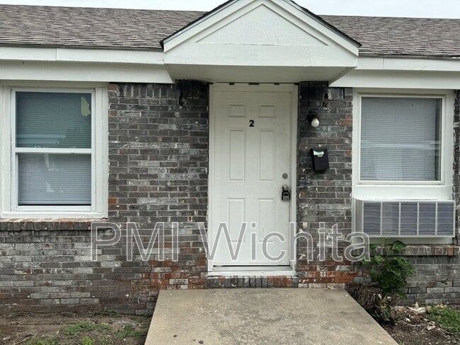 property at 824 S Water St