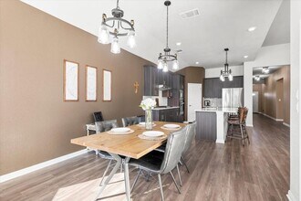 623 Sue Peaks Lp in Dripping Springs, TX - Building Photo - Building Photo