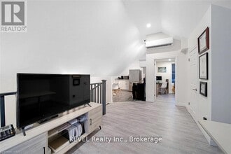 4102 Portage Rd in Niagara Falls, ON - Building Photo - Building Photo