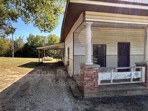 18541 8th St in Francis, OK - Building Photo - Building Photo