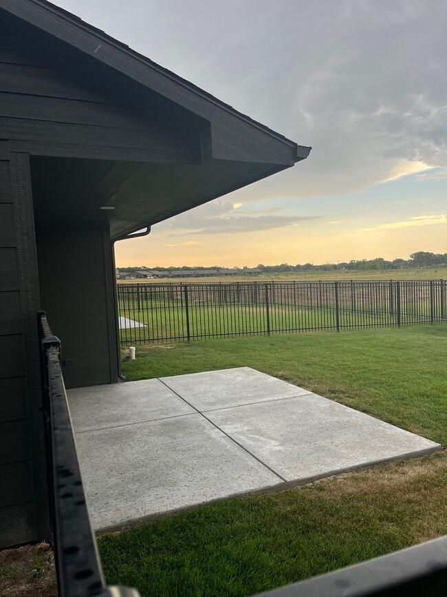 16227 Ike Ct-Unit -16227 Ike Ct in Goddard, KS - Building Photo - Building Photo