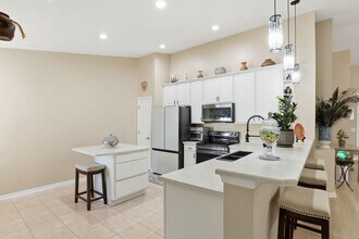 700 Trotter Ln in Melbourne, FL - Building Photo - Building Photo