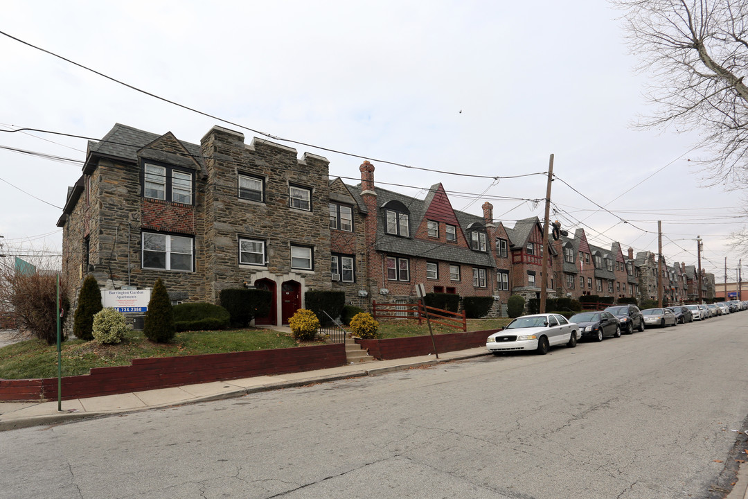 Barrington Court in Upper Darby, PA - Building Photo