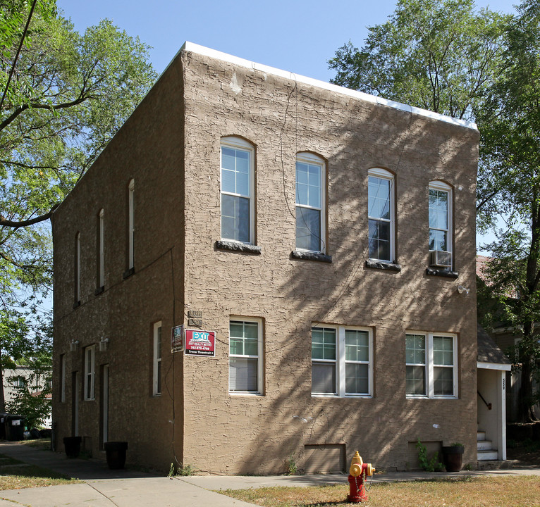 559 Charles Ave in St. Paul, MN - Building Photo